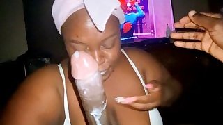 THOT SWALLOWS TOO MUCH CUM SO SHE SPITS OUT THE 2nd CUMSHOT‼️